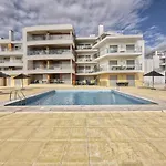 Varandas Do Mar Flat With Pool And Olhos De Agua Beach