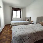 Apartamento V2 Pedro - By Bedzy