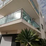Modern Apartment With Sunny South Facing Terrace