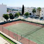 Apartamento Com Piscinas E Tenis - 7 Mins Da Praia