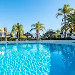 Apartment Sao Rafael 63 - Beach - Pool - Free Wi-Fi - Air Con