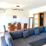 Vila Branca Cheerful Stay