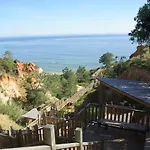 Stunning 1-Bed Apartment In Olhos De Agua