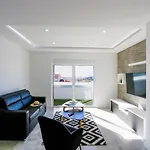 Luxury Penthouse Apartment Private Jacuzzi, Albufeira