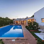 Villa Dome By Ocvillas
