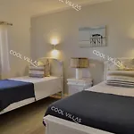 Villa Lilac - Walking Distance To Beach
