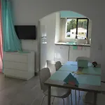 Spacious Comfort 1 Bedroom Apartment With Pool 300M From The Beach