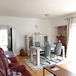 Cozy Apartment Oura Beach