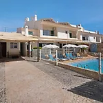 Villa Guisado