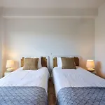 Seaside Serenity Beachside Albufeira Apartment