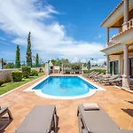 Villa Iris