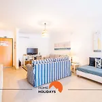 #115 Bernardo Flat By Home Holidays