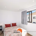 #029 Oura Village By Home Holidays