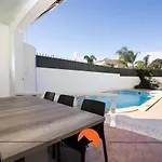#039 Family With Private Pool And Ac