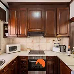 #029 Oura Village By Home Holidays