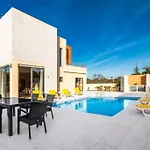 Villa Lidia Oura Beach With Private Swimmingpool