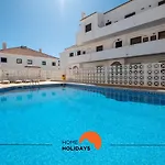 #007 Foxy W By Home Holidays