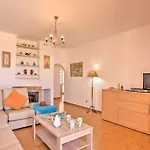Villa Guita Family House