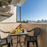 Passport Beach Apartment - 409 By Hellovacations