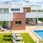 Villas Novochoro - Large Garden- Heatable Pool