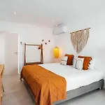 Coral Boutique Suites