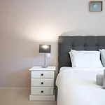 Lovely 2Bd Apart 500M Beach Ac Wi-Fi Pool Balcony