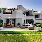 Garden House Apartment - Luxurious & 6 Pools & Golf & Tennis Court