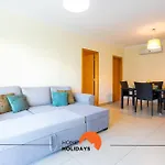 #077 T2 Pata Village By Home Holidays