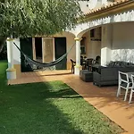 Villa White Sands - Private Oasis, Heated Pool, Beaches & Strip Nearby