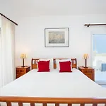 Amazing 2-Bedroom Appartment With Big Terrace!