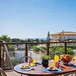 Villa Costa Brava By Algarve Vacation
