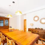 Villa Gale Grande - Bright Airy Property With A Private Pool