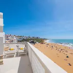 Casa Na Muralha - Beach Front - Rooftop Jacuzzi By Dreamvillasalbufeira