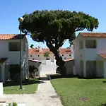 Aldeia Da Falesia