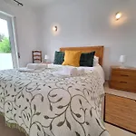 Espacoso Apartamento Com Excelente Espaco Exterior