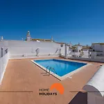 #040 Solar Flat By Home Holidays