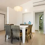 3HB Golden Beach