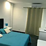 Borda d`Água, Praia da Oura