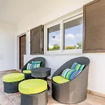 Grandma\'S Beach Villa