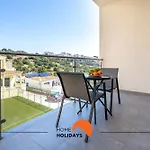 #234 Serenity Refuge W Balcony And Pool