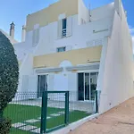 Gale Premium House - Pet Friendly
