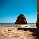 Ana Sun