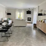 A Charming Property Only A 2 Minute Walk To Beach