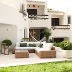 Garden House Apartment - Luxurious & 6 Pools & Golf & Tennis Court