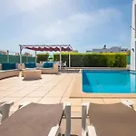 Villa Adaro - Large Luxury Close To Marina