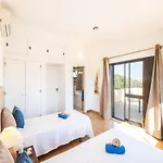 Villa With Heatable Pool