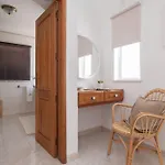 Sunflower Villa - Blue Sea
