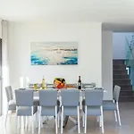 Stylish Villa, Private Pool