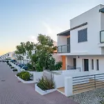 Incredible Townhouse W Pool,