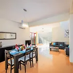 Villa Acapulco 3-Bed Pool